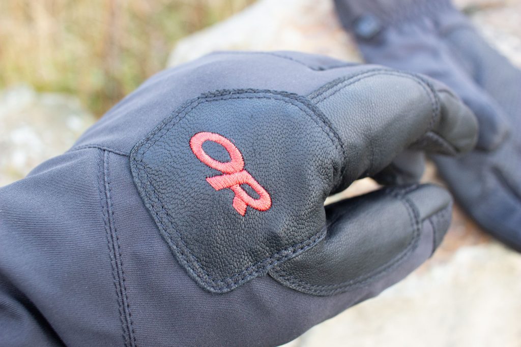 outdoor gloves