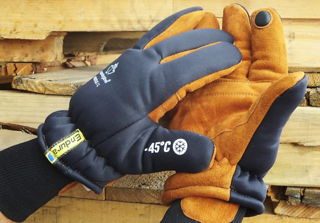 outdoor gloves