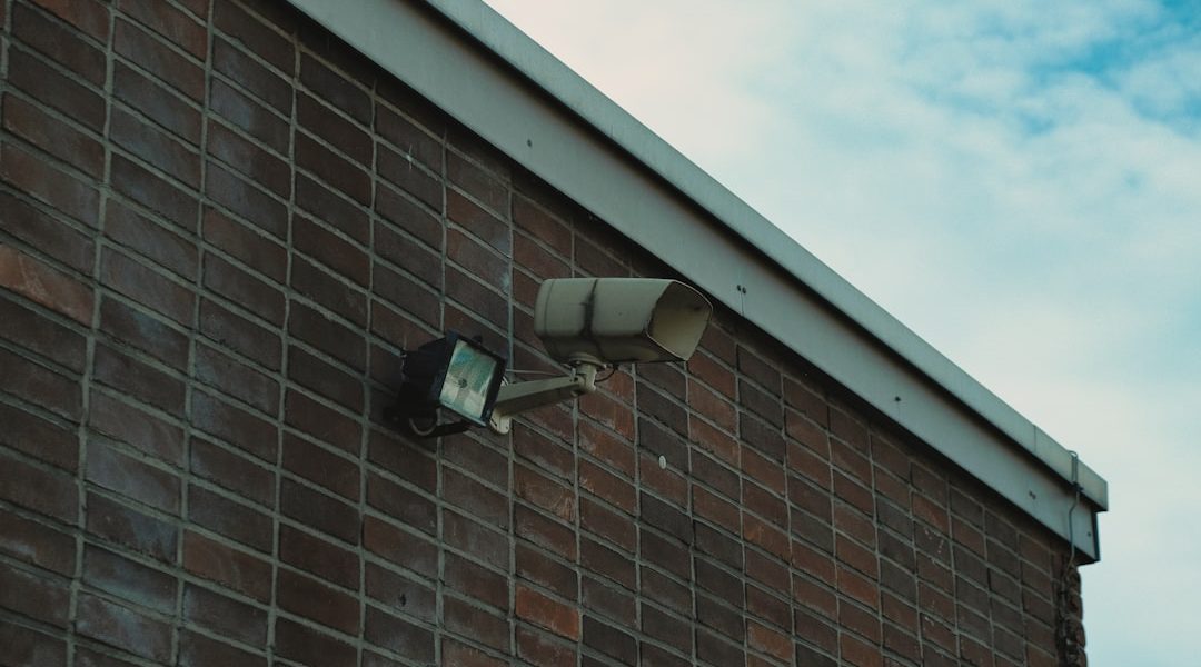 Photo solar powered motion sensor flood light